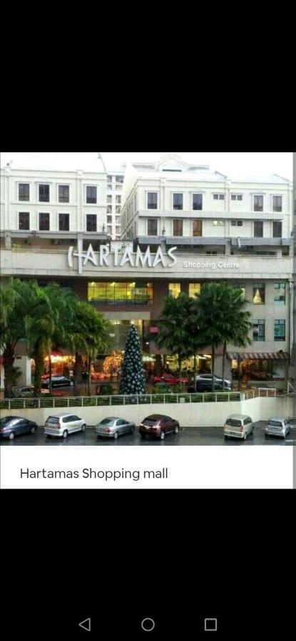 Corporate Hotel Suites At Hartamas / Mont Kiara Kuala Lumpur Exterior photo
