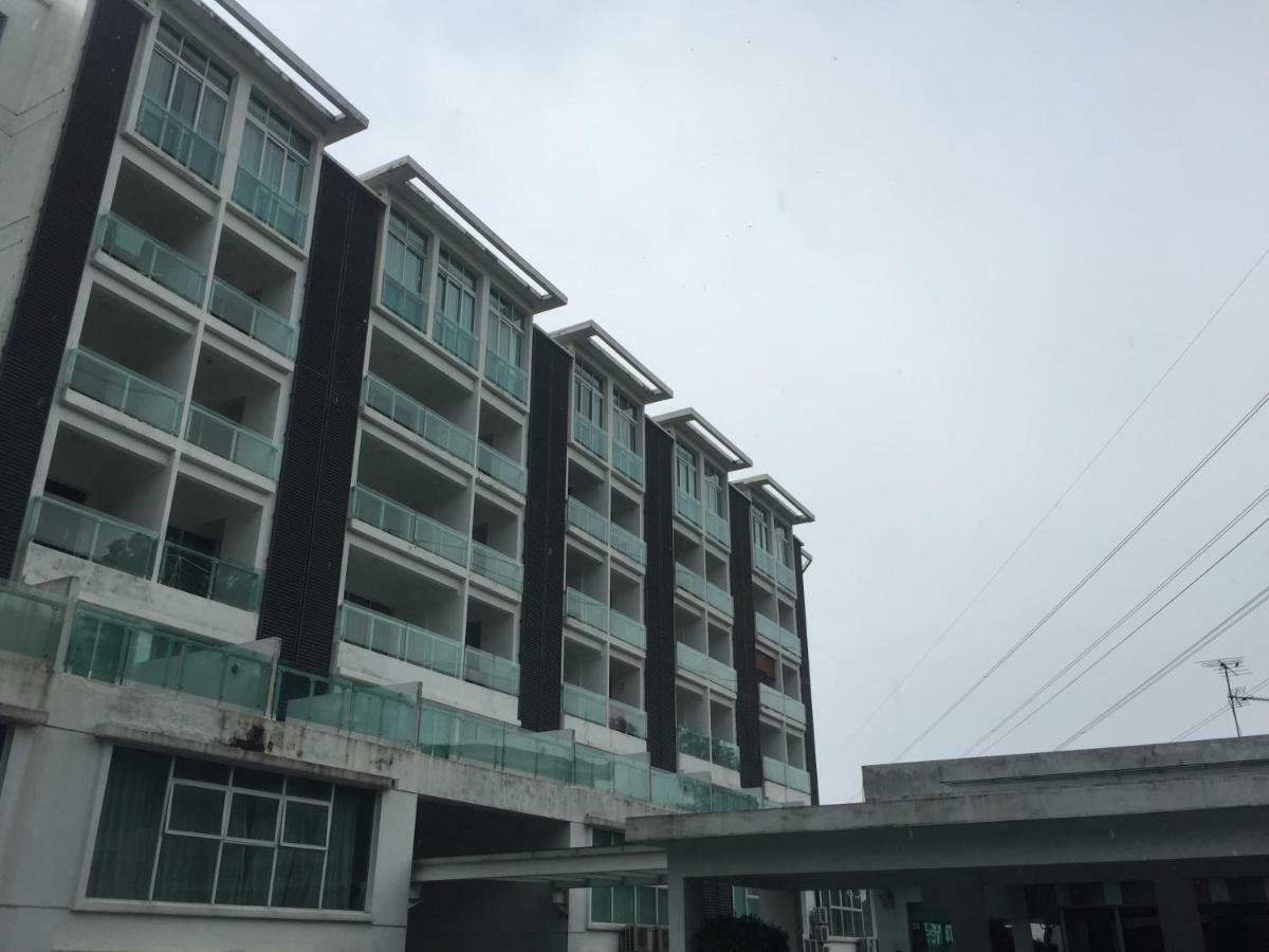 Corporate Hotel Suites At Hartamas / Mont Kiara Kuala Lumpur Exterior photo